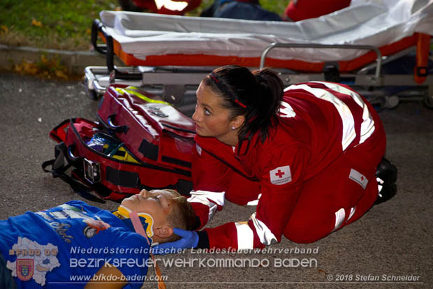 20181012 Realistische Brandeinsatzbung in Oberwaltersdorf  Foto:  Stefan Schneider