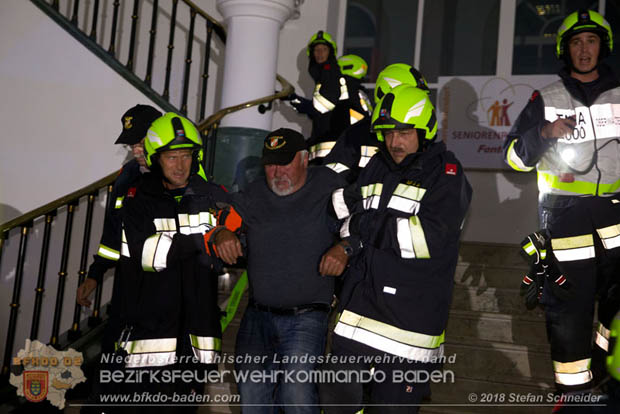 20181012 Realistische Brandeinsatzbung in Oberwaltersdorf  Foto:  Stefan Schneider