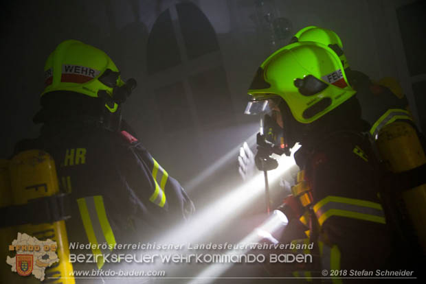 20181012 Realistische Brandeinsatzbung in Oberwaltersdorf  Foto:  Stefan Schneider