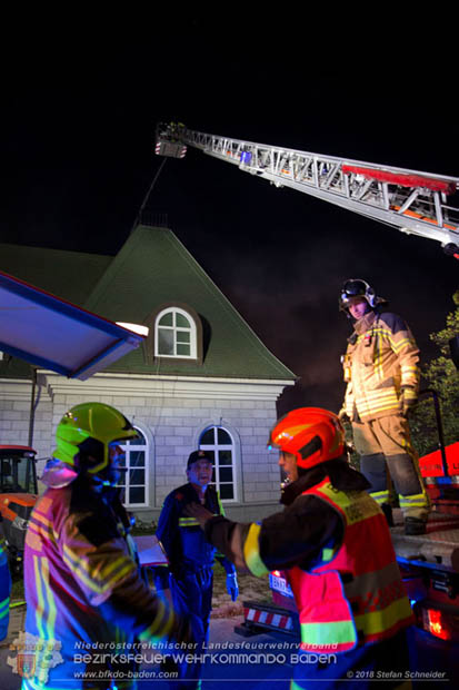 20181012 Realistische Brandeinsatzbung in Oberwaltersdorf  Foto:  Stefan Schneider