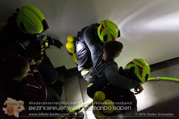 20181012 Realistische Brandeinsatzbung in Oberwaltersdorf  Foto:  Stefan Schneider