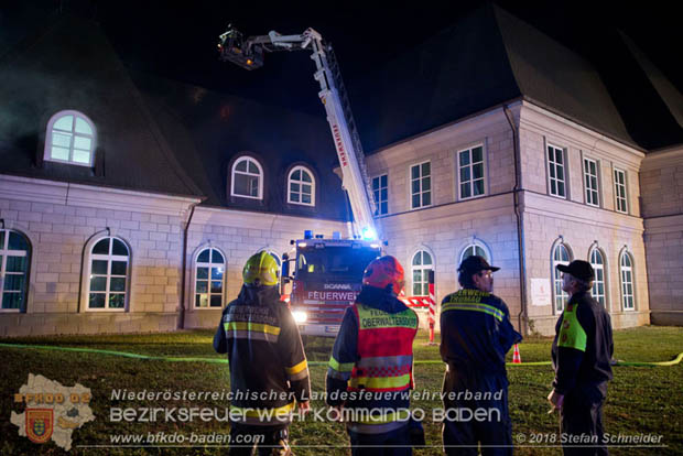 20181012 Realistische Brandeinsatzbung in Oberwaltersdorf  Foto:  Stefan Schneider