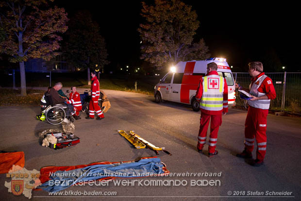 20181012 Realistische Brandeinsatzbung in Oberwaltersdorf  Foto:  Stefan Schneider