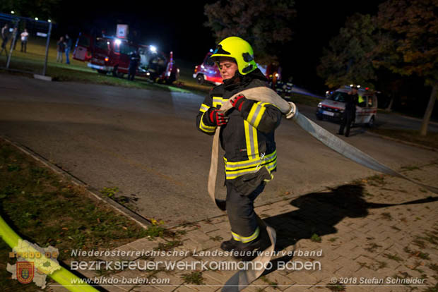 20181012 Realistische Brandeinsatzbung in Oberwaltersdorf  Foto:  Stefan Schneider