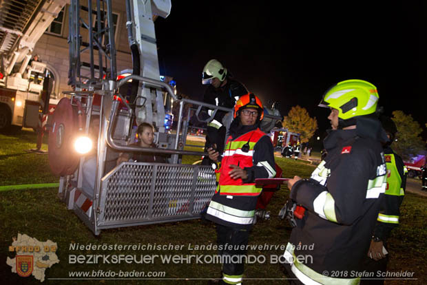 20181012 Realistische Brandeinsatzbung in Oberwaltersdorf  Foto:  Stefan Schneider