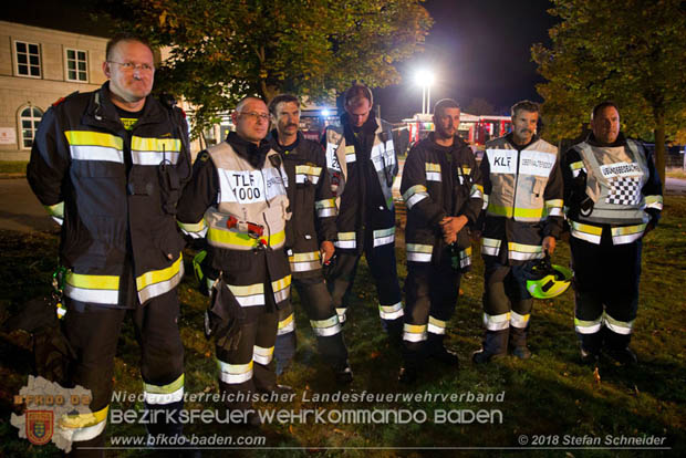 20181012 Realistische Brandeinsatzbung in Oberwaltersdorf  Foto:  Stefan Schneider