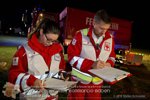 20181012 Realistische Brandeinsatzbung in Oberwaltersdorf  Foto:  Stefan Schneider