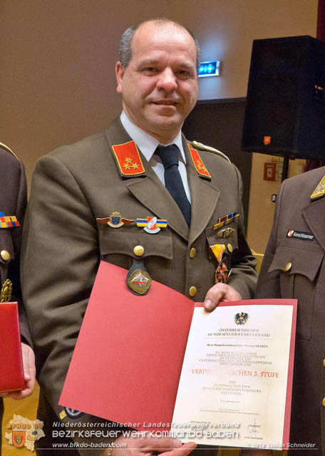 Bezirksfeuerwehrtag 2018 in Berndorf  Foto: Stefan Schneider BFK Baden