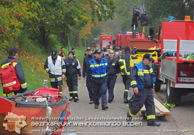 20191019 KHD &Uuml;bung in Hainburg 6. Zug (Wasserdienst)  Foto. Joachim Zagler