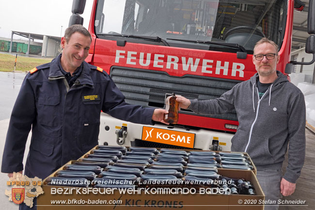 20200320 Firma KOSME Gesellschaft mbH Sollenau stellt 9.500 Stk. Leergebinde unentgeltlich fr die N Feuerwehr zur Verfgung