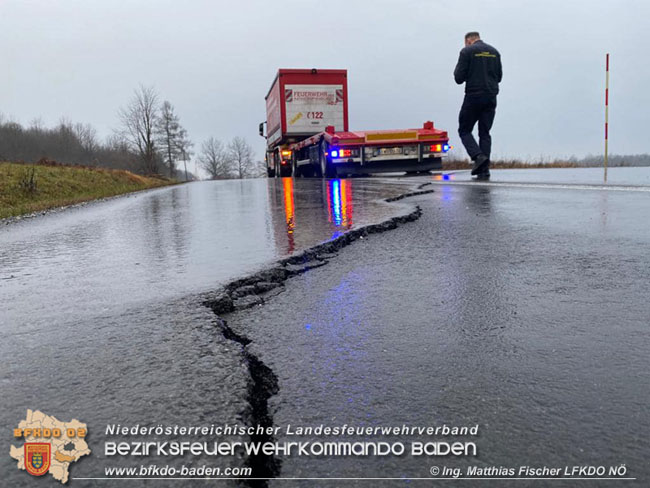 20201231 Ankunft der ersten Hilfslieferung aus Niedersterreich im Erdbebengebiet   Foto:  NLFK/Fischer