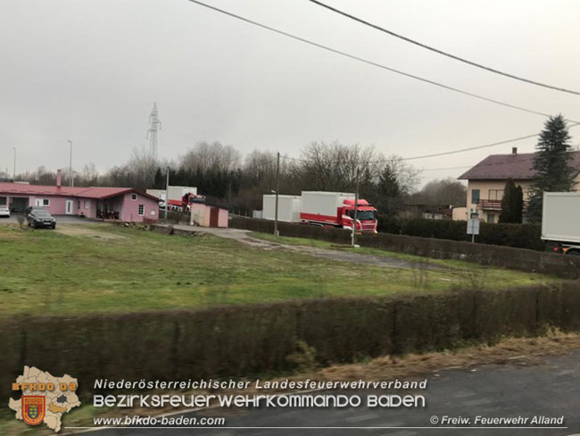 20201231 Der zweite Zug aus N auf den Weg zum Abladen der Wohn-Container im Erdbebengebiet ca. 70km sdlich von Zagreb   Foto:  Dr Klaus Perl FF Alland