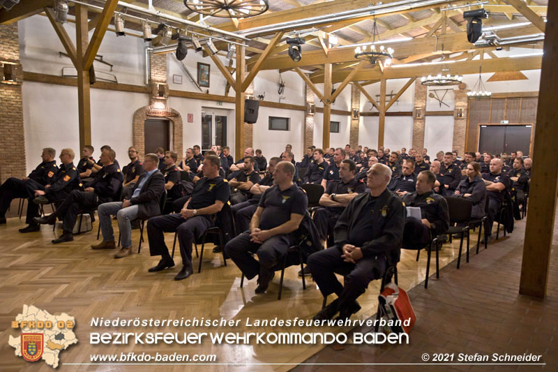 20211015 Vortrag des Zivilschutzverbandes in der Feuerwehrscheune Unterwaltersdorf über das Thema Blackout  FOTO: © Stefan Schneider