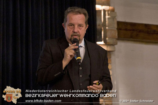 20211015 Vortrag des Zivilschutzverbandes in der Feuerwehrscheune Unterwaltersdorf über das Thema Blackout FOTO: © Stefan Schneider 20211015 Vortrag des Zivilschutzverbandes in der Feuerwehrscheune Unterwaltersdorf über das Thema Blackout FOTO: © Stefan Schneider