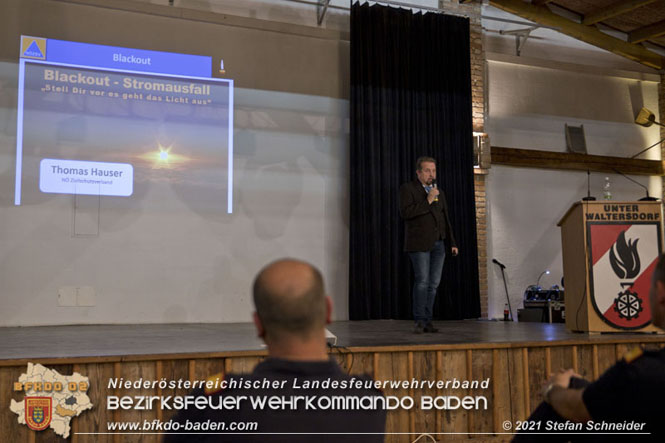 20211015 Vortrag des Zivilschutzverbandes in der Feuerwehrscheune Unterwaltersdorf über das Thema Blackout FOTO: © Stefan Schneider 20211015 Vortrag des Zivilschutzverbandes in der Feuerwehrscheune Unterwaltersdorf über das Thema Blackout FOTO: © Stefan Schneider