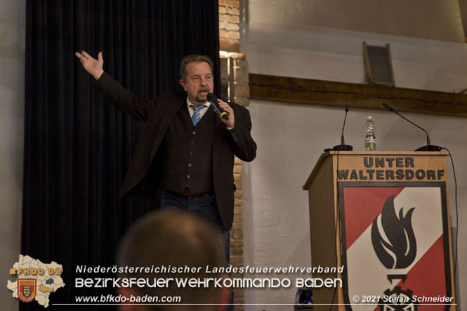 20211015 Vortrag des Zivilschutzverbandes in der Feuerwehrscheune Unterwaltersdorf über das Thema Blackout FOTO: © Stefan Schneider 20211015 Vortrag des Zivilschutzverbandes in der Feuerwehrscheune Unterwaltersdorf über das Thema Blackout FOTO: © Stefan Schneider