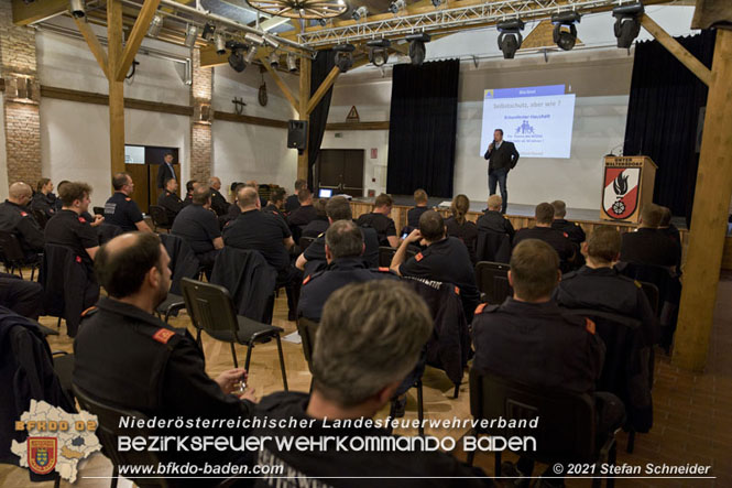 20211015 Vortrag des Zivilschutzverbandes in der Feuerwehrscheune Unterwaltersdorf über das Thema Blackout  FOTO: © Stefan Schneider