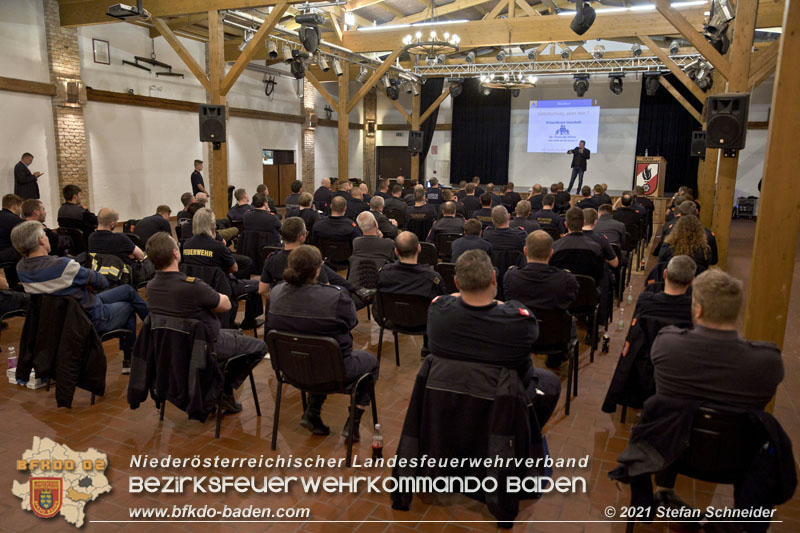 20211015 Vortrag des Zivilschutzverbandes in der Feuerwehrscheune Unterwaltersdorf über das Thema Blackout  FOTO: © Stefan Schneider