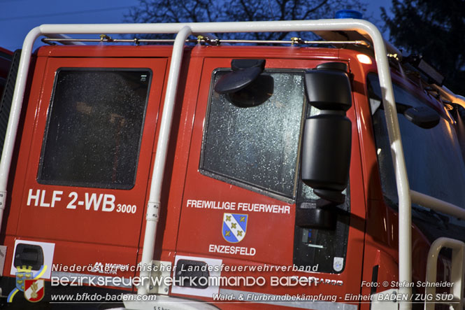 20211111_HLFA 2 Waldbrand NÖLFV für den Bezirk BADEN bei der FF Enzesfeld eingetroffen Foto: © Stefan Schneider BFKDO BADEN 20211111_HLFA 2 Waldbrand NÖLFV für den Bezirk BADEN bei der FF Enzesfeld eingetroffen Foto: © Stefan Schneider BFKDO BADEN