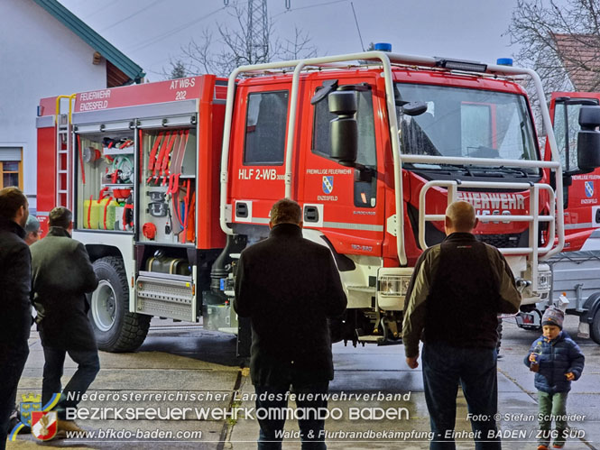 20211111_HLFA 2 Waldbrand NÖLFV für den Bezirk BADEN bei der FF Enzesfeld eingetroffen Foto: © Stefan Schneider BFKDO BADEN 20211111_HLFA 2 Waldbrand NÖLFV für den Bezirk BADEN bei der FF Enzesfeld eingetroffen Foto: © Stefan Schneider BFKDO BADEN
