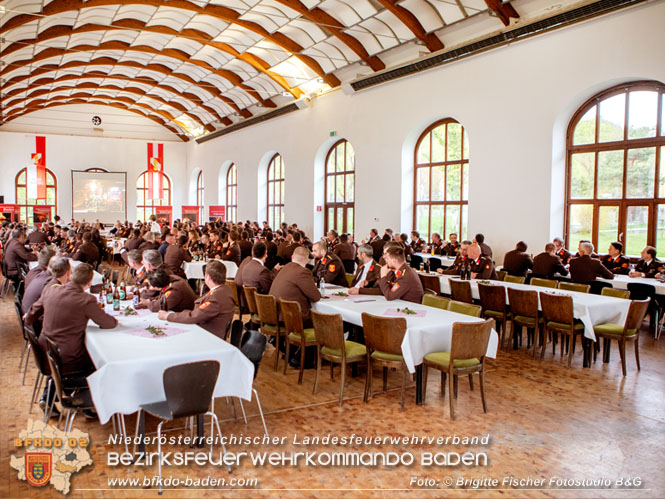 Bezirksfeuerwehrtag 2022 in Neuhaus a.d.Triesting    Foto: Brigitte Fischer