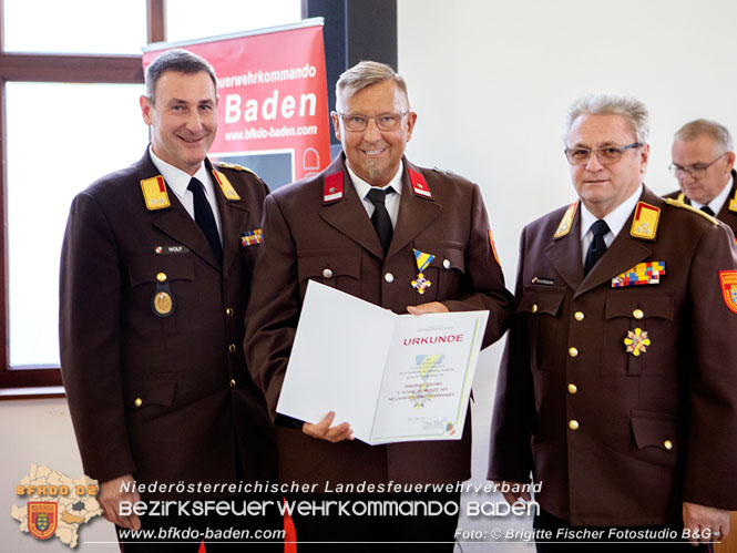 Bezirksfeuerwehrtag 2022 in Neuhaus a.d.Triesting    Foto: Brigitte Fischer