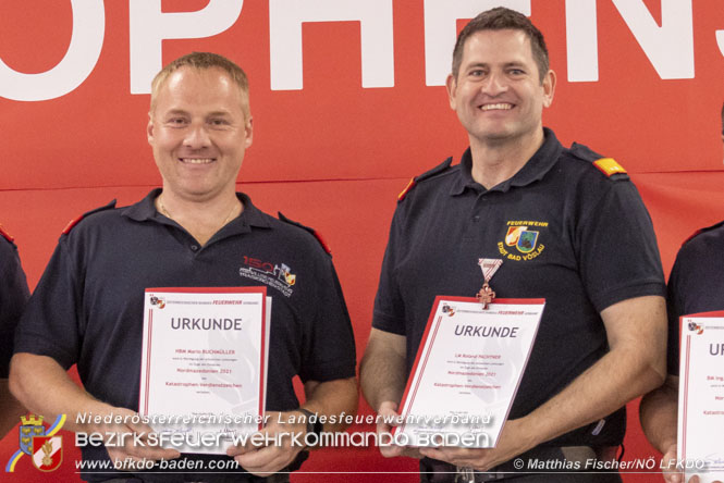 20220509 Auszeichnungen für NÖ Feuerwehrmitglieder nach KHD Auslandseinsatz Foto: Matthias Fischer / NÖ LFKDO 20220509 Auszeichnungen für NÖ Feuerwehrmitglieder nach KHD Auslandseinsatz Foto: Matthias Fischer / NÖ LFKDO