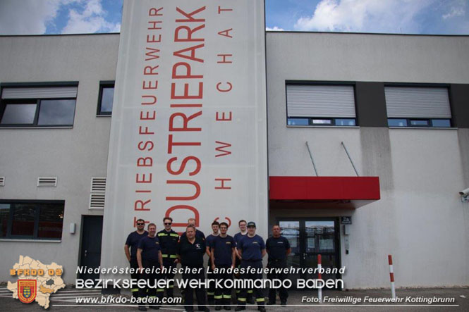 20220528 Chemikalienschutzanzugträgerausbildung der FF Kottingbrunn bei der BTF Industriepark Schwechat 20220528 Chemikalienschutzanzugträgerausbildung der FF Kottingbrunn bei der BTF Industriepark Schwechat