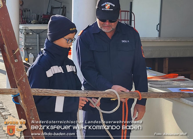 20220924 Fertigkeitsabzeichen Feuerwehrjugend „Sicher zu Wasser und zu Land" Foto: BR Alexander Wolf 20220924 Fertigkeitsabzeichen Feuerwehrjugend „Sicher zu Wasser und zu Land" Foto: BR Alexander Wolf