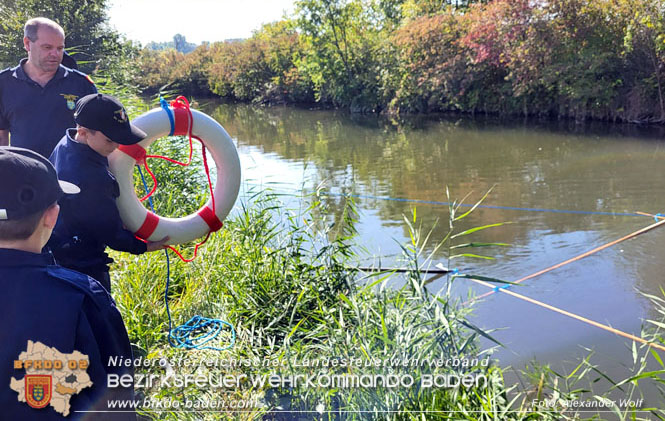 20220924 Fertigkeitsabzeichen Feuerwehrjugend „Sicher zu Wasser und zu Land" Foto: BR Alexander Wolf 20220924 Fertigkeitsabzeichen Feuerwehrjugend „Sicher zu Wasser und zu Land" Foto: BR Alexander Wolf