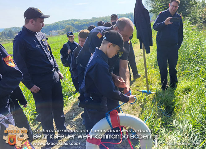 20220924 Fertigkeitsabzeichen Feuerwehrjugend Sicher zu Wasser und zu Land"  Foto: BR Alexander Wolf