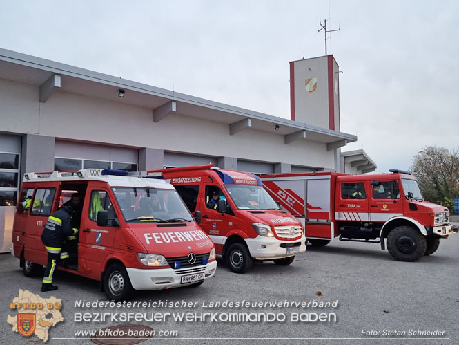 20221105 KHD-bung des 1. und 3.Zuges der 2.KHD Bereitschaft in Blumau-Neurihof