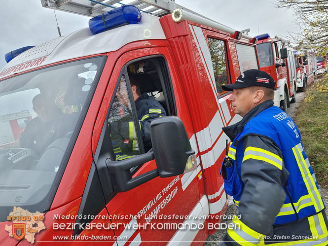20221105 KHD-Übung des 1. und 3.Zuges der 2.KHD Bereitschaft in Blumau-Neurißhof 20221105 KHD-Übung des 1. und 3.Zuges der 2.KHD Bereitschaft in Blumau-Neurißhof