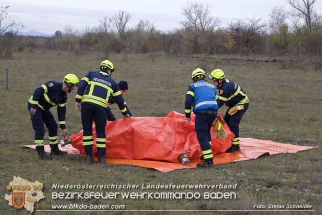 20221105 KHD-bung des 1. und 3.Zuges der 2.KHD Bereitschaft in Blumau-Neurihof