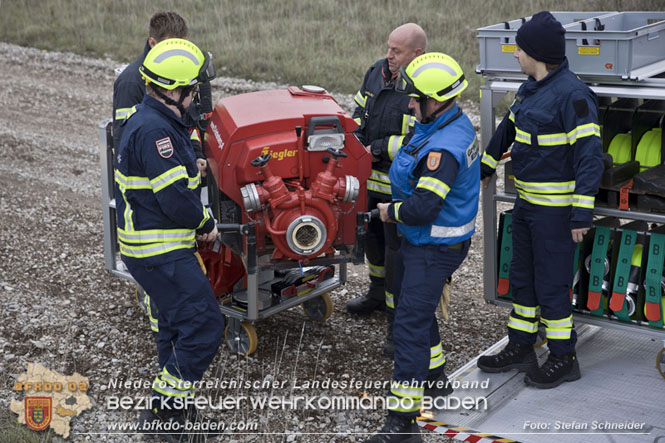 20221105 KHD-bung des 1. und 3.Zuges der 2.KHD Bereitschaft in Blumau-Neurihof