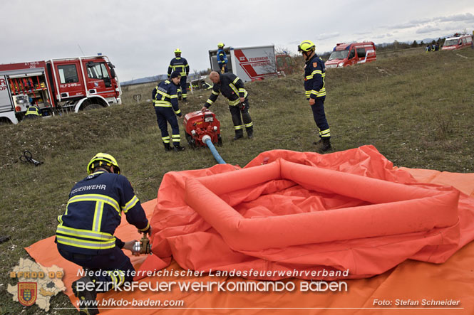 20221105 KHD-bung des 1. und 3.Zuges der 2.KHD Bereitschaft in Blumau-Neurihof