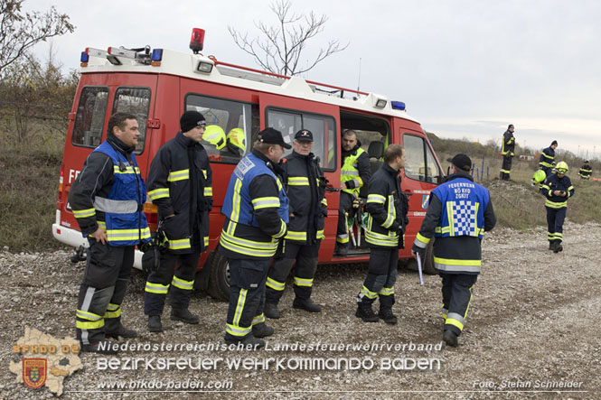 20221105 KHD-bung des 1. und 3.Zuges der 2.KHD Bereitschaft in Blumau-Neurihof