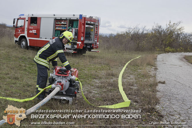 20221105 KHD-bung des 1. und 3.Zuges der 2.KHD Bereitschaft in Blumau-Neurihof