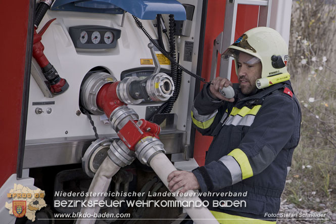 20221105 KHD-Übung des 1. und 3.Zuges der 2.KHD Bereitschaft in Blumau-Neurißhof 20221105 KHD-Übung des 1. und 3.Zuges der 2.KHD Bereitschaft in Blumau-Neurißhof