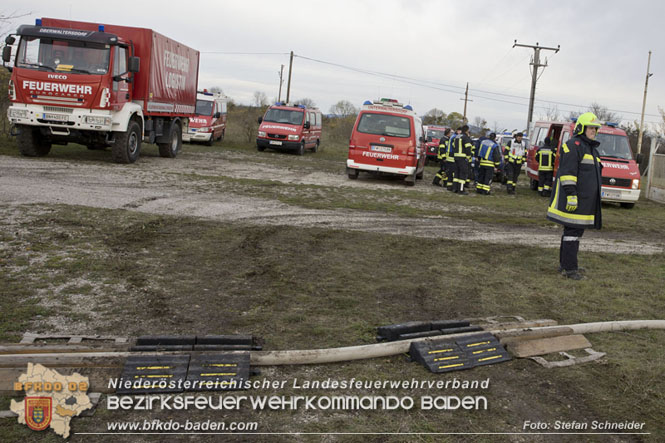 20221105 KHD-bung des 1. und 3.Zuges der 2.KHD Bereitschaft in Blumau-Neurihof