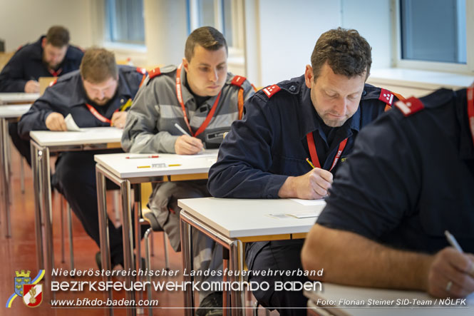 20230513 Das sind unsere neuen Feuerwehrmaturanten - 65.Bewerb um das Feuerwehrlesitungsabzeichen in GOLD im Feuerwehr- und Sicherheitszentrum Tulln  Foto: Florian Steiner SID-Team/NLFK