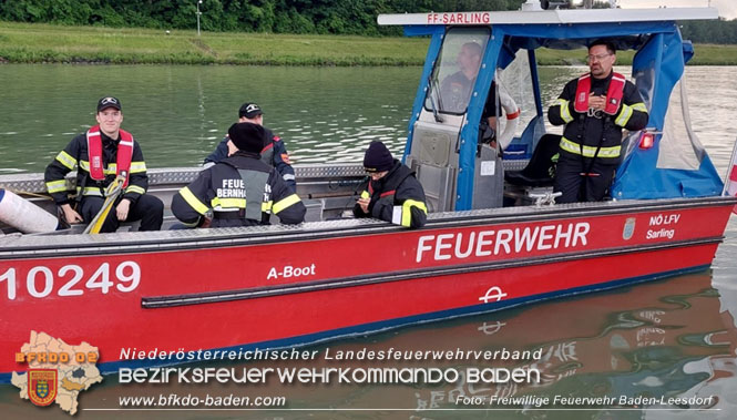 202306 WD 45 Bootsmannausbildung in Sarling an der Donau Foto: Freiwillige Feuerwehr Baden-Leesdorf 202306 WD 45 Bootsmannausbildung in Sarling an der Donau Foto: Freiwillige Feuerwehr Baden-Leesdorf