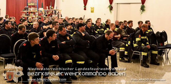 20231103_Pyrotechnikschulung im Abschnitt Pottenstein - Feuerwehr rüstet sich aktiv für schwere Unfälle mit Feuerwerkskörper