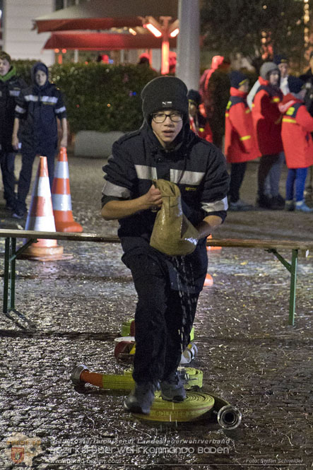 20231104_Nachtwanderung der Feuerwehrjugend des Bezirkes Baden, diesmal in Baden