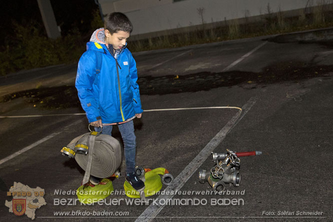 20231104_Nachtwanderung der Feuerwehrjugend des Bezirkes Baden, diesmal in Baden 20231104_Nachtwanderung der Feuerwehrjugend des Bezirkes Baden, diesmal in Baden