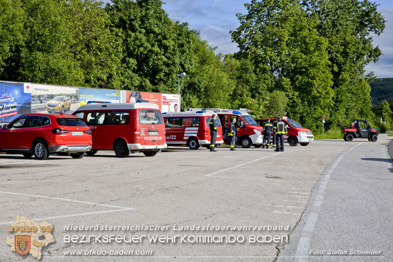 20240601 Abschnittsübung „Waldbrand" 2024 in Furth-Pottenstein-Weissenbach Foto: Stefan Schneider S5/BFKDO Baden 20240601 Abschnittsübung „Waldbrand" 2024 in Furth-Pottenstein-Weissenbach Foto: Stefan Schneider S5/BFKDO Baden