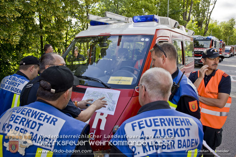20240601 Abschnittsübung „Waldbrand" 2024 in Furth-Pottenstein-Weissenbach Foto: Stefan Schneider S5/BFKDO Baden 20240601 Abschnittsübung „Waldbrand" 2024 in Furth-Pottenstein-Weissenbach Foto: Stefan Schneider S5/BFKDO Baden