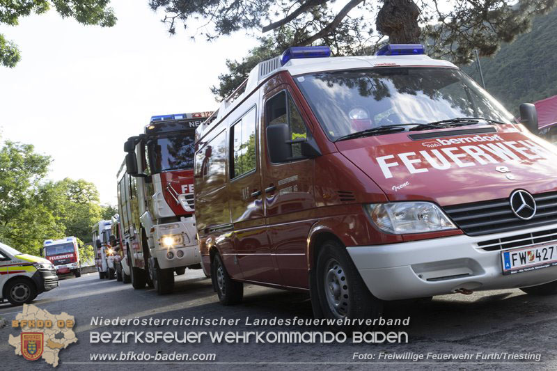 20240601 Abschnittsübung „Waldbrand" 2024 in Furth-Pottenstein-Weissenbach Foto: Sandra Partl FF Furth a.d.Triesting 20240601 Abschnittsübung „Waldbrand" 2024 in Furth-Pottenstein-Weissenbach Foto: Sandra Partl FF Furth a.d.Triesting