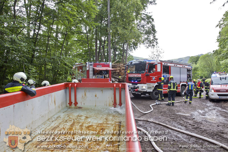 20240601 Abschnittsübung „Waldbrand" 2024 in Furth-Pottenstein-Weissenbach Foto: Stefan Schneider S5/BFKDO Baden 20240601 Abschnittsübung „Waldbrand" 2024 in Furth-Pottenstein-Weissenbach Foto: Stefan Schneider S5/BFKDO Baden