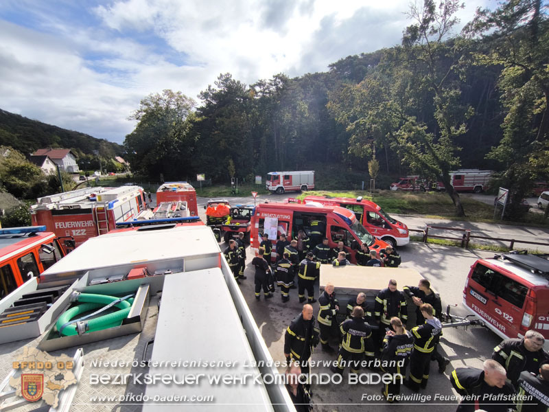 20241005_Abschnittsfeuerwehr�bung in Pfaffst�tten Waldgebiet Rund um die Rudolf Prokschh�tte  Foto: Melanie Raimann FF Pfaffst�tten